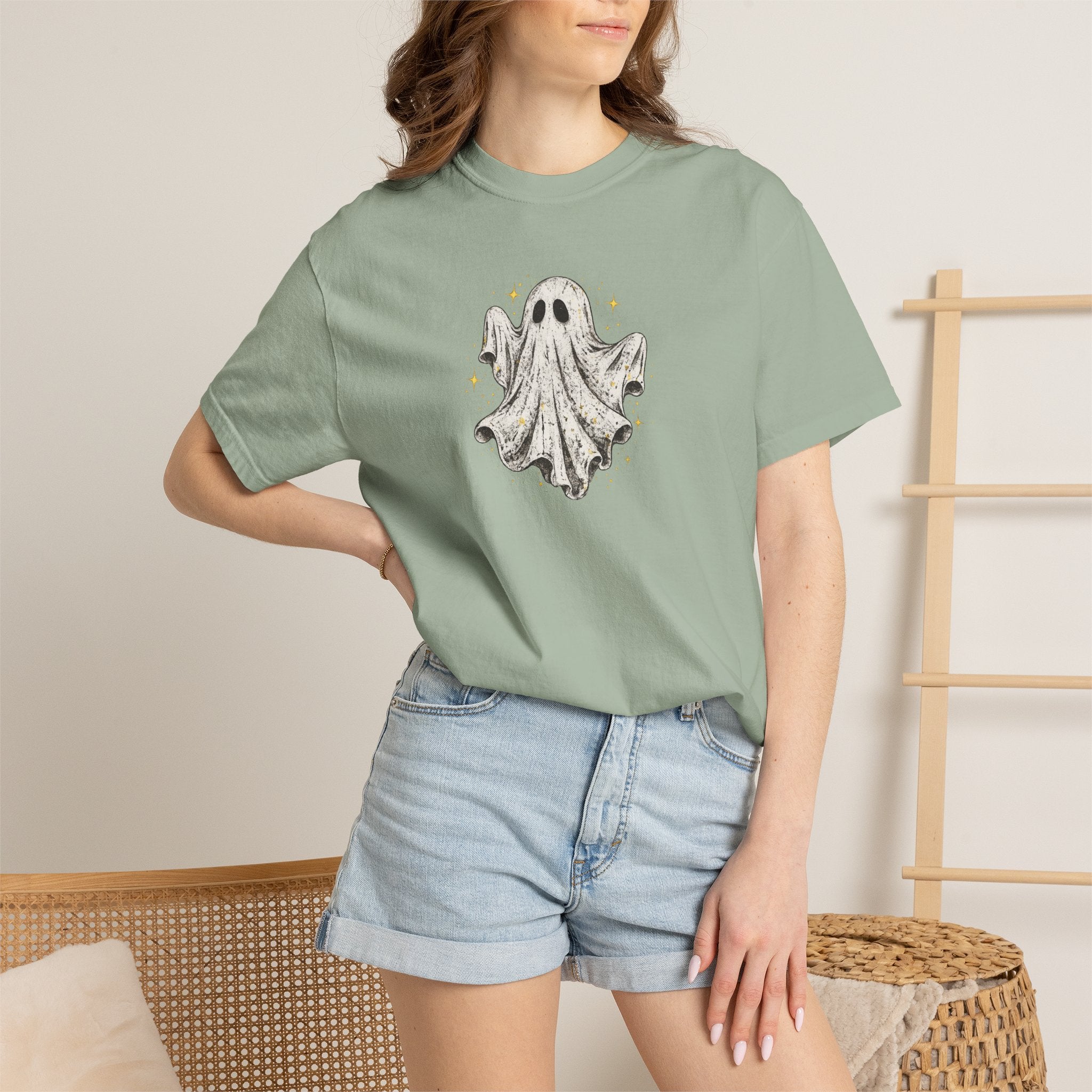 Ghost Illustration T-Shirt — Cute Vintage Halloween Tee