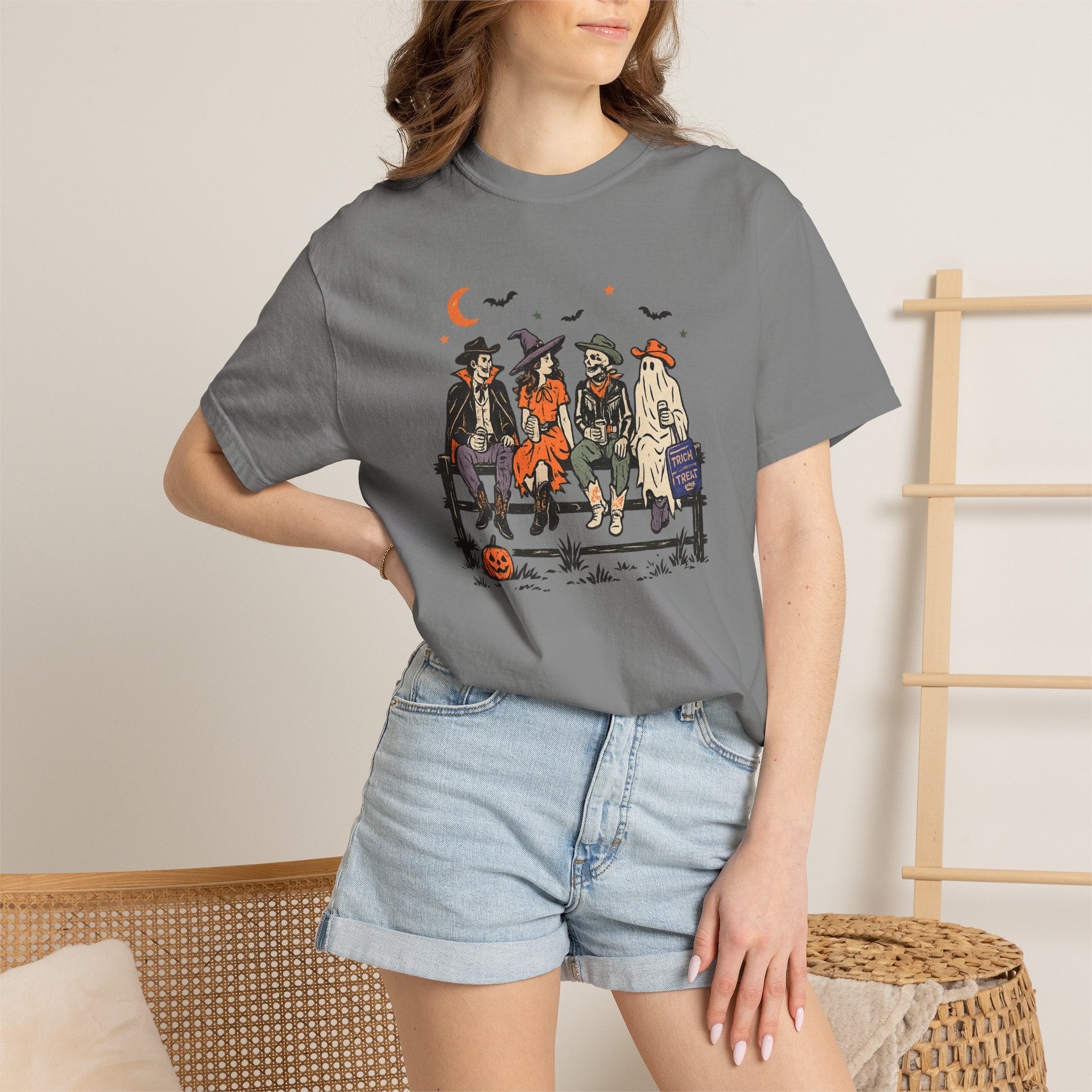 Halloween Witch Friends T-Shirt — Cute Vintage Trick-or-Treat Illustration